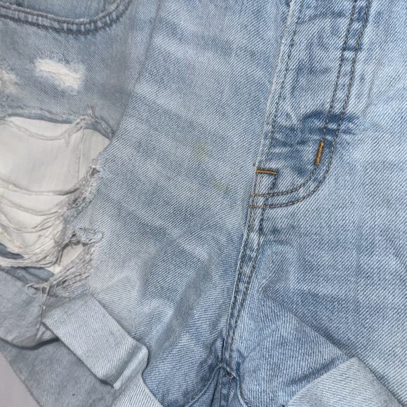 Abercrombie & Fitch Women’s Distressed Low Rise Boyfriend Short Size 29/8 - Picture 3 of 5